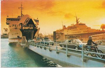 Engeland, de Ferry, veerboot, met auto's beschikbaar voor biedingen