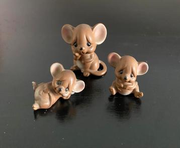 Vintage letterbak muizen jaren ‘70 beschikbaar voor biedingen