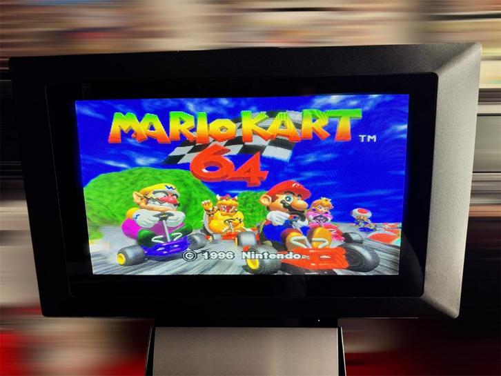 Bang & Olufsen B&O BeoVision 3-32 + Beo4 Remote Retro, Audio, Tv en Foto, Televisies, Zo goed als nieuw, Overige merken, 50 Hz