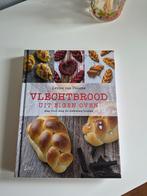 Levine van Doorne - Vlechtbrood uit eigen oven, Ophalen of Verzenden, Zo goed als nieuw, Levine van Doorne