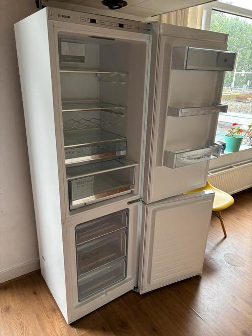 Bosch KGE368WCP (Serie 6 vrijstaande koel-vriescombinatie), Witgoed en Apparatuur, Koelkasten en IJskasten, Zo goed als nieuw