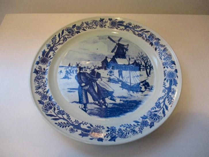 Bord 83. Mooi gedecoreerd, Antiek en Kunst, Antiek | Keramiek en Aardewerk, Ophalen of Verzenden