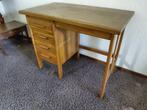 bureautje jaren 50 vintage, Huis en Inrichting, Bureaus, Ophalen, Gebruikt, Bureau