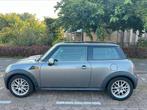 Mini 1.6 16V 88KW Cooper AUT 2009 Grijs Panodak, Auto's, 15 km/l, 4 cilinders, 4 stoelen, 48 €/maand