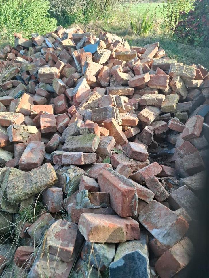 Oude Bakstenen - zelf afbikke ong 500 stuks, Doe-het-zelf en Verbouw, Metselstenen, Gebruikt, Bakstenen, Ophalen of Verzenden