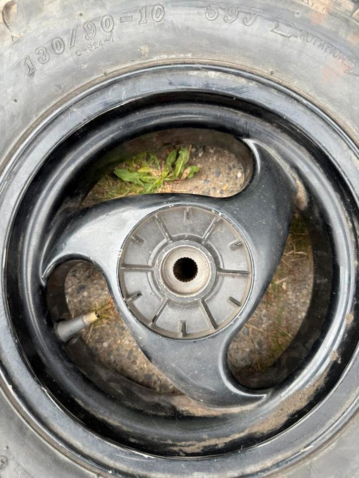 Typhoon achtervelg+band, Motoren, Tuning en Styling, Ophalen of Verzenden