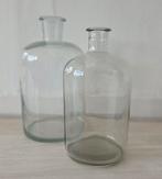Set van 2 grote vintage glazen flessen (Apothekersflessen), Ophalen of Verzenden