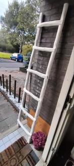 Houten sier trap voor decoratie., Doe-het-zelf en Verbouw, Ladders en Trappen, Ophalen of Verzenden, Zo goed als nieuw, Minder dan 2 meter