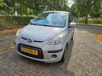 Leuke en zuinige Hyundai i10 1.1 - 5 deur 2010 Grijs, Auto's, Voorwielaandrijving, Zwart, 4 cilinders, 400 kg