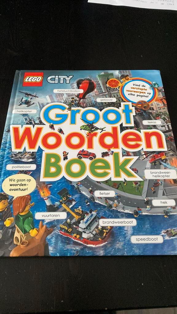 LEGO City Groot Woordenboek - Jeugdboek, Boeken, Kinderboeken | Jeugd | onder 10 jaar, Gelezen, Non-fictie, Ophalen of Verzenden