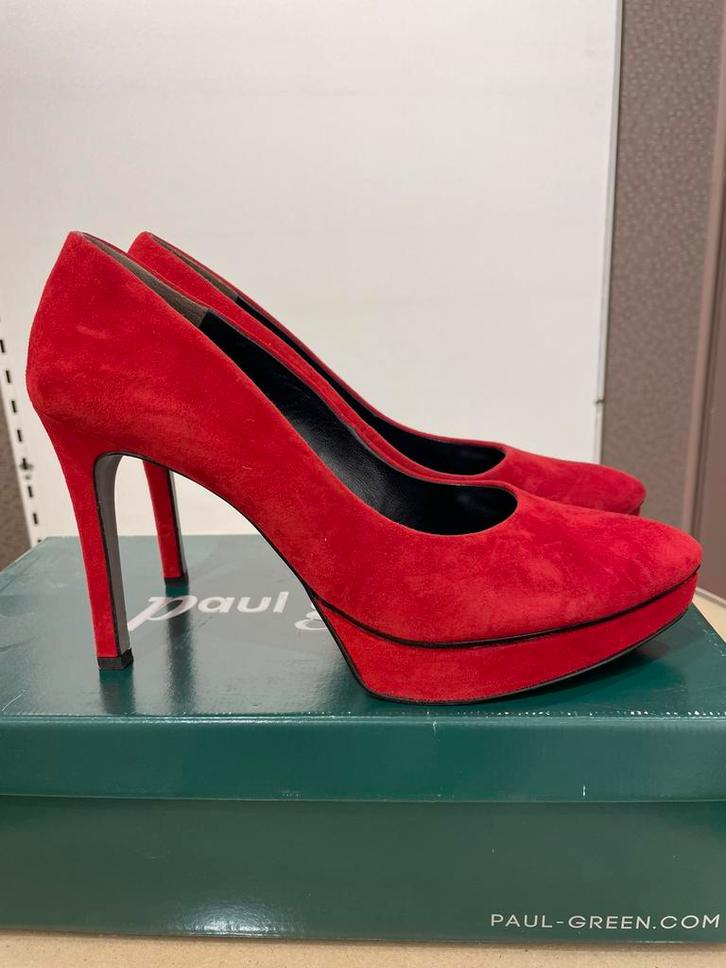 Paul Green rode suède leren pump maat 6,5/40, Kleding | Dames, Schoenen, Zo goed als nieuw, Pumps, Rood, Ophalen of Verzenden