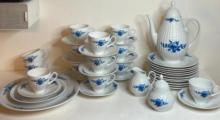 Eschenbach blauw wit uitgebreid ontbijtservies, Huis en Inrichting, Keuken | Servies, Zo goed als nieuw, Compleet servies, Overige stijlen