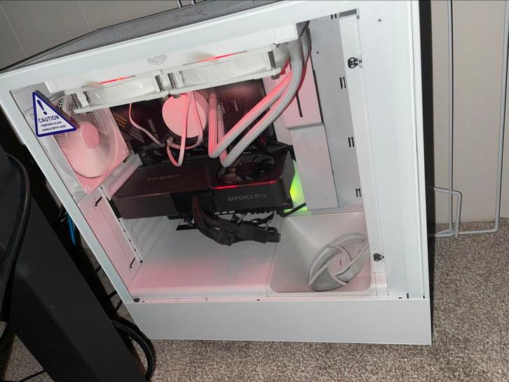 Gaming pc met 3070ti en Ryzen 7 5800x3d, Computers en Software, Desktop Pc's, Gaming, Ophalen