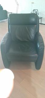 Blauw lederen luie stoel, Huis en Inrichting, 125 tot 150 cm, Ophalen of Verzenden, Zo goed als nieuw, Modern