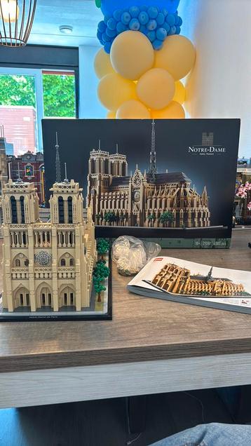 lego notre dam beschikbaar voor biedingen