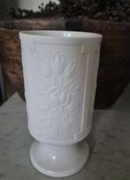 Oud wit porseleinen vaasje (Heinrich Bavaria Germany), Ophalen of Verzenden