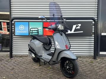 Vespa Sprint Nardo Grey Snor/Brom 2018 13981 km 1 eig GARANT beschikbaar voor biedingen