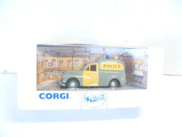 Corgi Morris 1000 Wiltshire Police Politie 1:43 modelauto beschikbaar voor biedingen