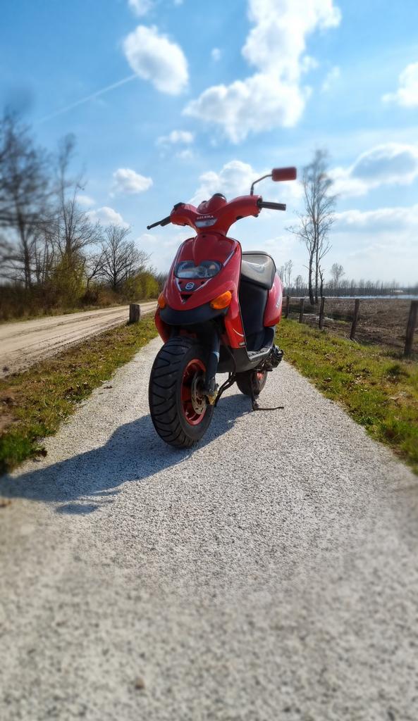 Gilera Stalker 70cc, Fietsen en Brommers, Scooters | Piaggio, Zo goed als nieuw, Overige modellen, Tweetakt, Ophalen