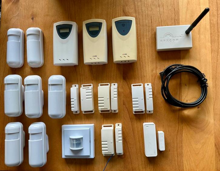 Rfxcom (RFXtrx433E) met veel sensoren, Computers en Software, Overige Computers en Software, Gebruikt, Ophalen of Verzenden