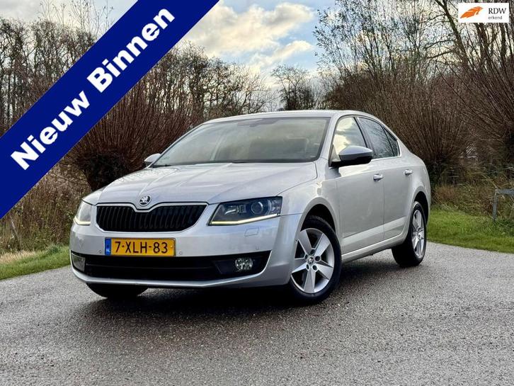 Skoda Octavia 1.2 TSI Greentech Elegance Businessline 5DRS N, Auto's, Skoda, Bedrijf, Te koop, Octavia, ABS, Airbags, Airconditioning