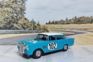 1:43 Mercedes Benz 300 SE #102; Spa 24 H 1964; Ixo: GTM086 beschikbaar voor biedingen