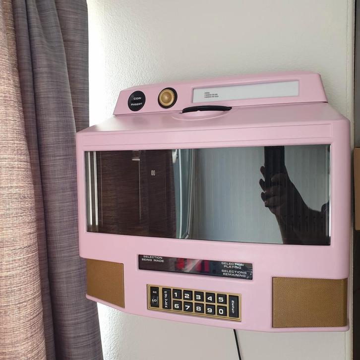 Omgebouwde CD wallbox tot jukebox met Afstandsbediening, Verzamelen, Automaten | Jukeboxen, Gebruikt, Overige merken, 1970 tot heden