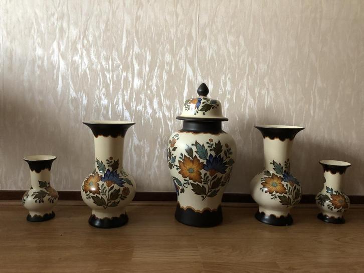 Vazen set "Flora" Gouda Plateel Holland Handwerk, Antiek en Kunst, Antiek | Vazen, Ophalen
