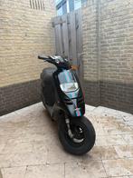 Piaggio typhoon 125cc, Fietsen en Brommers, Scooters | Piaggio, Ophalen of Verzenden, Zo goed als nieuw, Zip