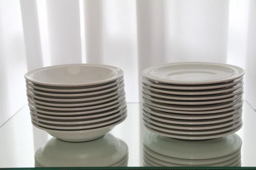Thomas Scandic White delen, Huis en Inrichting, Keuken | Servies, Zo goed als nieuw, Bord(en), Overige stijlen, Porselein, Ophalen
