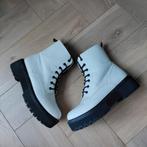 Mooie witte boots laarsjes maat 39 €15, Ophalen of Verzenden, Zo goed als nieuw, Wit