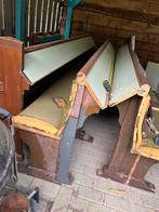 2 Oude eikenhouten kerkbanken, Antiek en Kunst, Antiek | Meubels | Stoelen en Banken, Ophalen