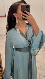 Blauwe Organza Takchita met Riem, Kleding | Dames, Jurken, Maat 38/40 (M), Blauw, Nieuw, Ophalen of Verzenden