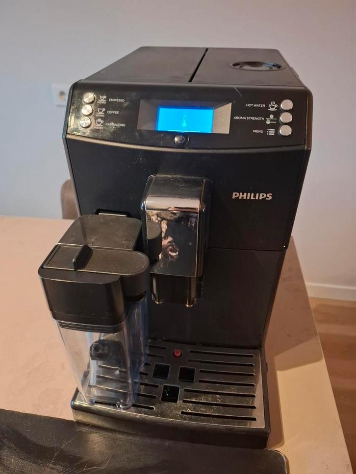 Philips 3100 Serie Vol automatische koffiemachine, Witgoed en Apparatuur, Koffiezetapparaten, Gebruikt, Koffiebonen, Koffiemachine