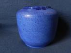 Blauw geglazuurde ellipsvormige vaas Groeneveldt h. 12,5 cm., Antiek en Kunst, Ophalen of Verzenden
