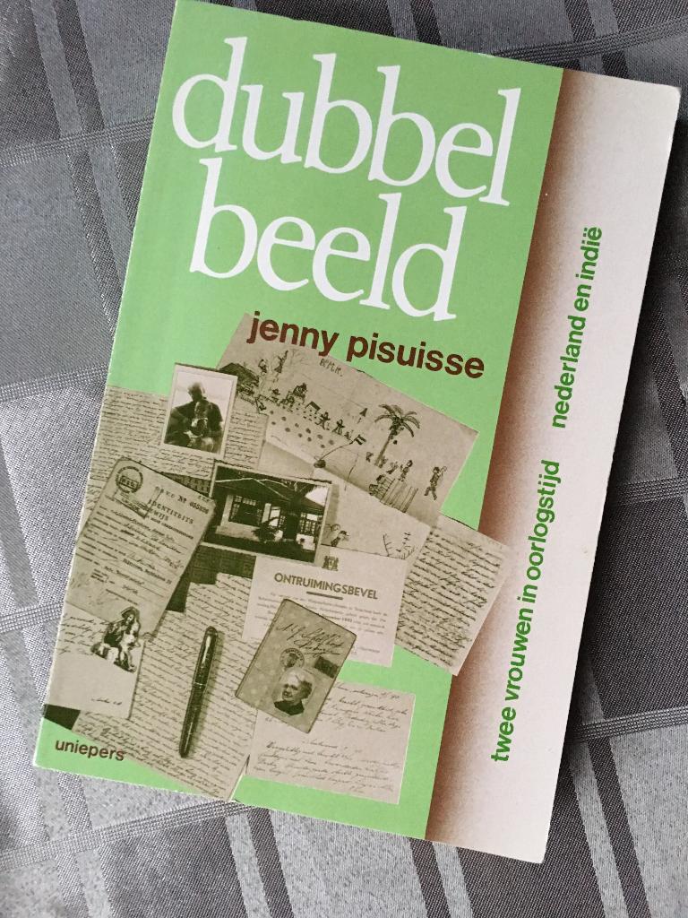 Dubbelbeeld, twee vrouwen in oorlogstijd Nederland en Indië, Ophalen of Verzenden, 20e eeuw of later, Zo goed als nieuw