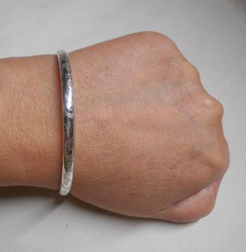 Zilveren mooi gedecoreerde vintage slavenarmband nr.845 beschikbaar voor biedingen