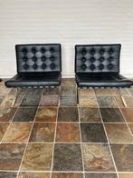 2 zwarte buffelleren Barcelona chairs( zeer goede replica’s), Ophalen, Zo goed als nieuw, Metaal, Modern
