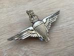 1. Originele WW2 Britse Airborne parachute regt. cap badge, Verzamelen, Ophalen of Verzenden, Engeland, Embleem of Badge
