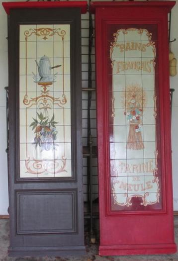 oude reclame panelen met tegels chocolaterie boulangerie beschikbaar voor biedingen