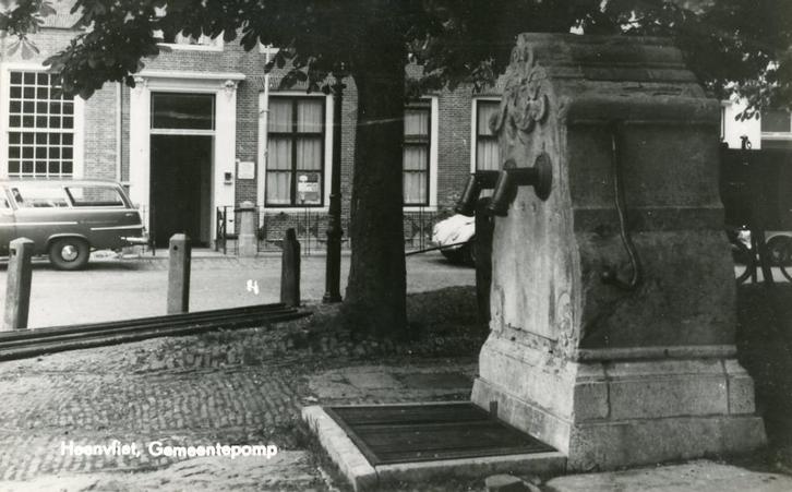 HEENVLIET - Gemeentepomp (VK072), Verzamelen, Ansichtkaarten | Nederland, Ongelopen, Zuid-Holland, 1960 tot 1980, Verzenden