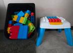 Mega Bloks set met tafel, Ophalen, Zo goed als nieuw, Megabloks
