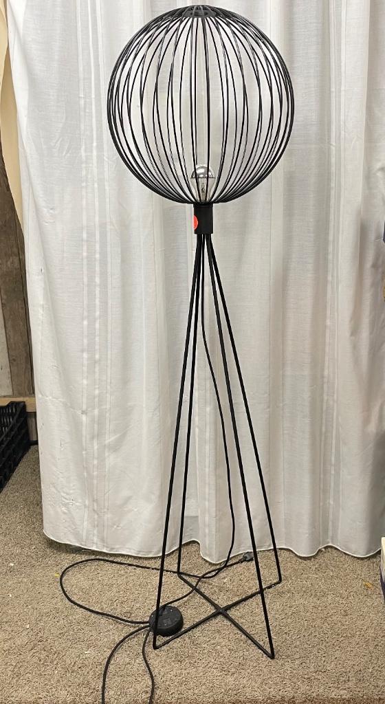 moderne VLOERLAMP Globe 1.0  - WD014, Huis en Inrichting, Lampen | Vloerlampen, Gebruikt, 150 tot 200 cm, Metaal, Ophalen