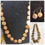 Parelmoer/schelpen collier met oorbellen. Handgemaakt., Sieraden, Tassen en Uiterlijk, Antieke sieraden, Ophalen of Verzenden