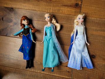 Frozen Barbie Poppen - Anna & Elsa - ZGAN beschikbaar voor biedingen