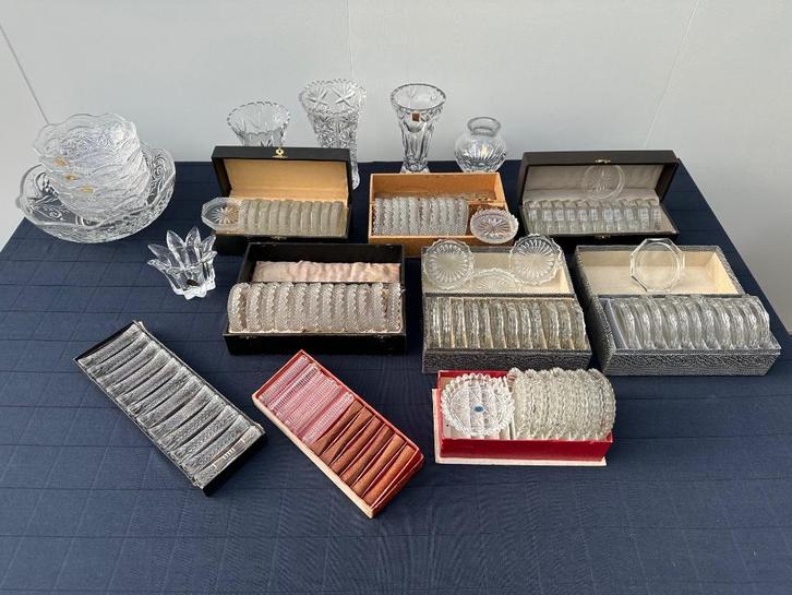 Grote collectie kristallen onderzetters & messenleggers, Antiek en Kunst, Antiek | Glas en Kristal, Ophalen