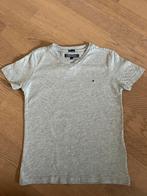 Tommy Hilfiger grijs v hals shirt als nieuw maat 122/128, Ophalen of Verzenden, Shirt of Longsleeve, Jongen, Tommy Hilfiger