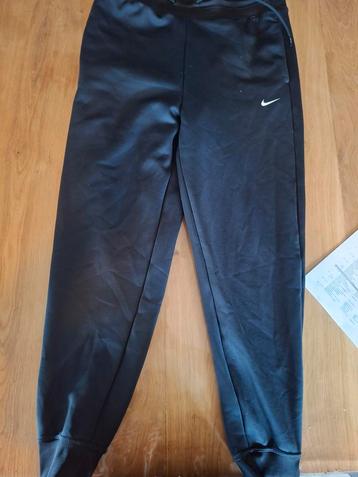 Joggingbroek sportbroek NIKE THERMA FIT maat m donkerblauw  beschikbaar voor biedingen