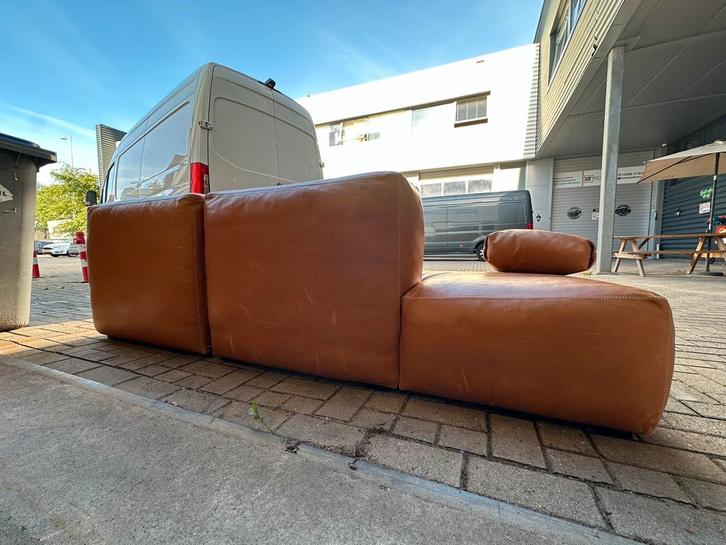 Hay maggs cognac leather sofa., Huis en Inrichting, Banken | Voetenbanken en Poefen, Zo goed als nieuw, 125 cm of meer, Rechthoekig