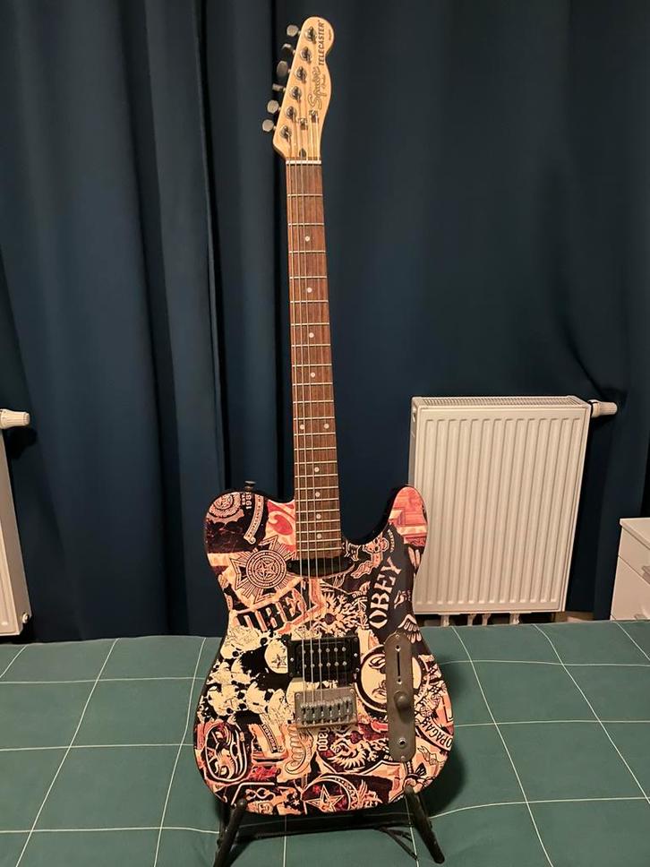 Squier Telecaster standard series Obey propaganda, Muziek en Instrumenten, Snaarinstrumenten | Gitaren | Elektrisch, Zo goed als nieuw